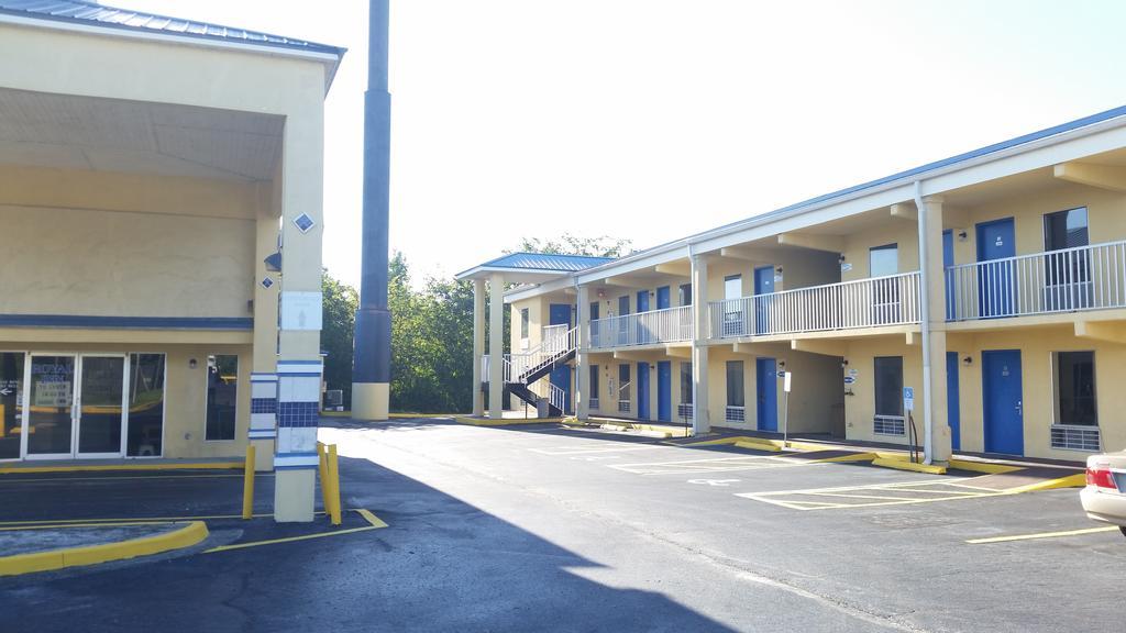 Royal Inn Alachua Eksteriør billede
